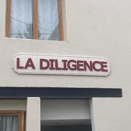La diligence 2, centre Saint Jean de Losne Exterior foto